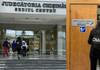 Noi detalii despre perchezițiile de la Judecătoria Chișinău: Avocat și angajat al unei instanțe, reținuți pentru trafic de influență 