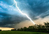 Se așteaptă ploi, grindină și vijelie. Meteorologii au emis cod galben de instabilitate atmosferică
