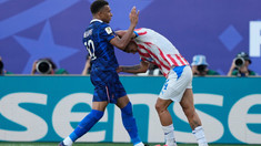 Zlatan Ibrahimovic, după jocul dur al fotbaliștilor din Paraguay în meciul cu Franța: „Aș fi primit patru cartonașe roșii”