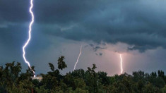 Meteo, 8 iulie: Ploi pe arii extinse și valori termice mai scăzute
