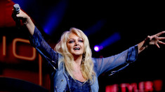 „Total Eclipse of the Heart”. Bonnie Tyler a a murit la vârsta de 75 de ani