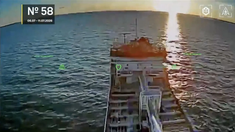 VIDEO | Atacurile ucrainene cu drone devastează flota Rusiei din Marea Azov și închid un coridor „critic”. Numărul uriaș de nave lovite în doar 8 zile
