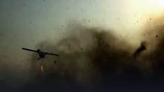 Iranul amenință cu „ofensiva totală” după ce a fost bombardat a șaptea noapte la rând
