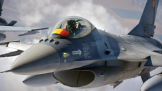 Cum a fost vânată drona de avionul F-16 la Buzău: „Piloții au zburat subsonic, au făcut diferite manevre deasupra și dedesubtul ei