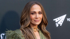 Fonograful de vineri | La mulți ani Jennifer Lopez! 