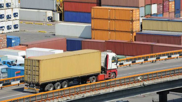 Semințele de floarea-soarelui și cablurile, în topul exporturilor Republicii Moldova în prima jumătate a anului