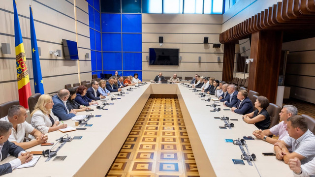 Reforma APL, discutată de Vasile Tofan cu reprezentanții autorităților locale: „Trebuie să venim cu soluții axate pe realitățile din teren”

