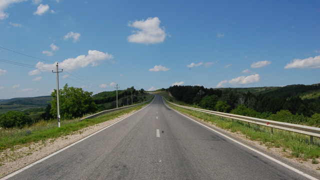 Aproape 38 km din drumul M1 vor fi reabilitați. AND a lansat licitația pentru executarea lucrărilor