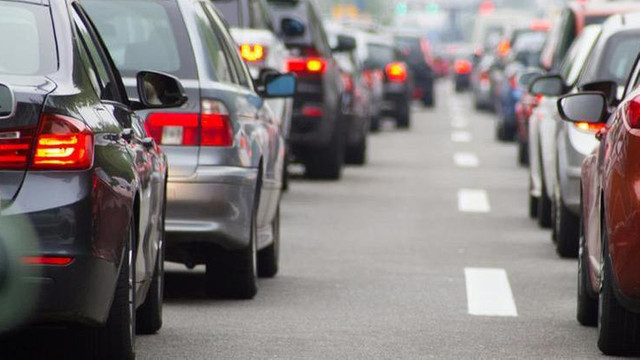 Nou sistem de taxe pentru șoferi. MIDR propune înlocuirea taxei pentru drumuri cu o taxă pe vehicul