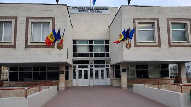 Două persoane din dosarul Moldatsa, plasate în arest preventiv. A treia – în arest la domiciliu
