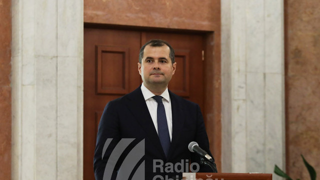 Premierul Vasile Tofan merge la București în prima sa vizită externă de la preluarea mandatului